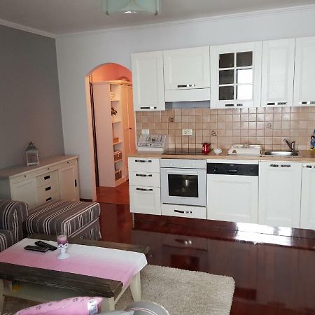 Cozy Apartment In Ρόβινι Εξωτερικό φωτογραφία