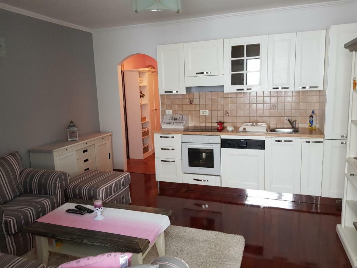 Cozy Apartment In Ρόβινι Εξωτερικό φωτογραφία